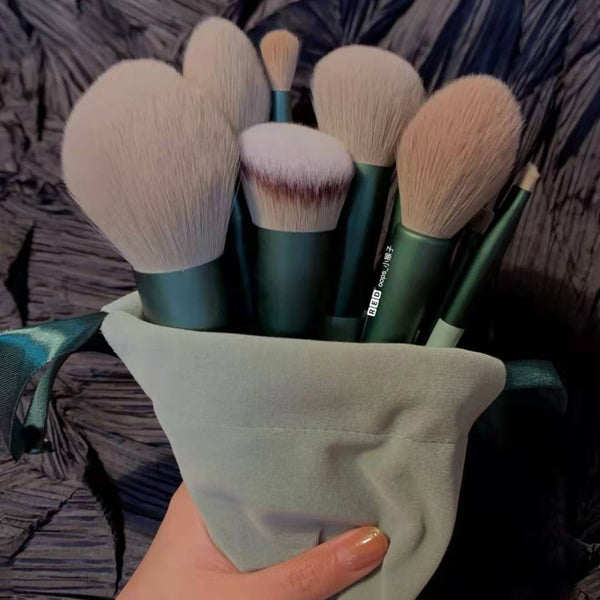 All-in-One 13pcs Makeup Brush Kit – Blend, Buff & Glow