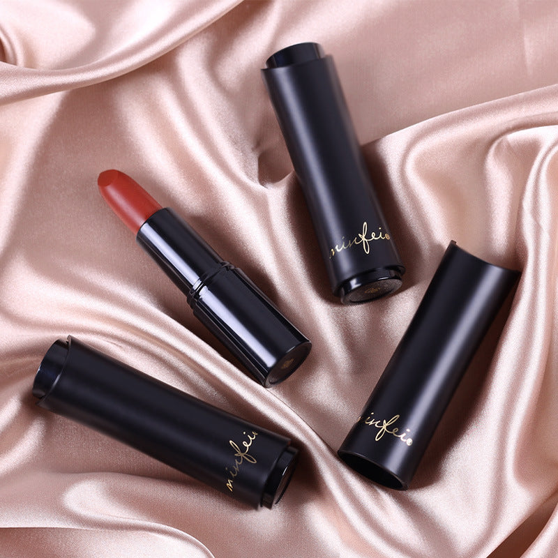 Velvet Caramel – Rich Red Brown Matte Lipstick